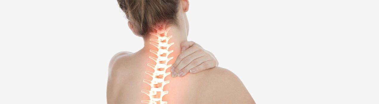 A nyaki gerinc osteochondrosisa egy nőben